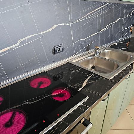Bral Apartments 9 Дуррес Екстер'єр фото