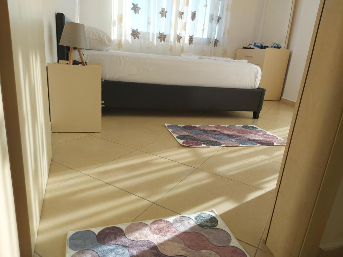 Bral Apartments 9 Дуррес Екстер'єр фото