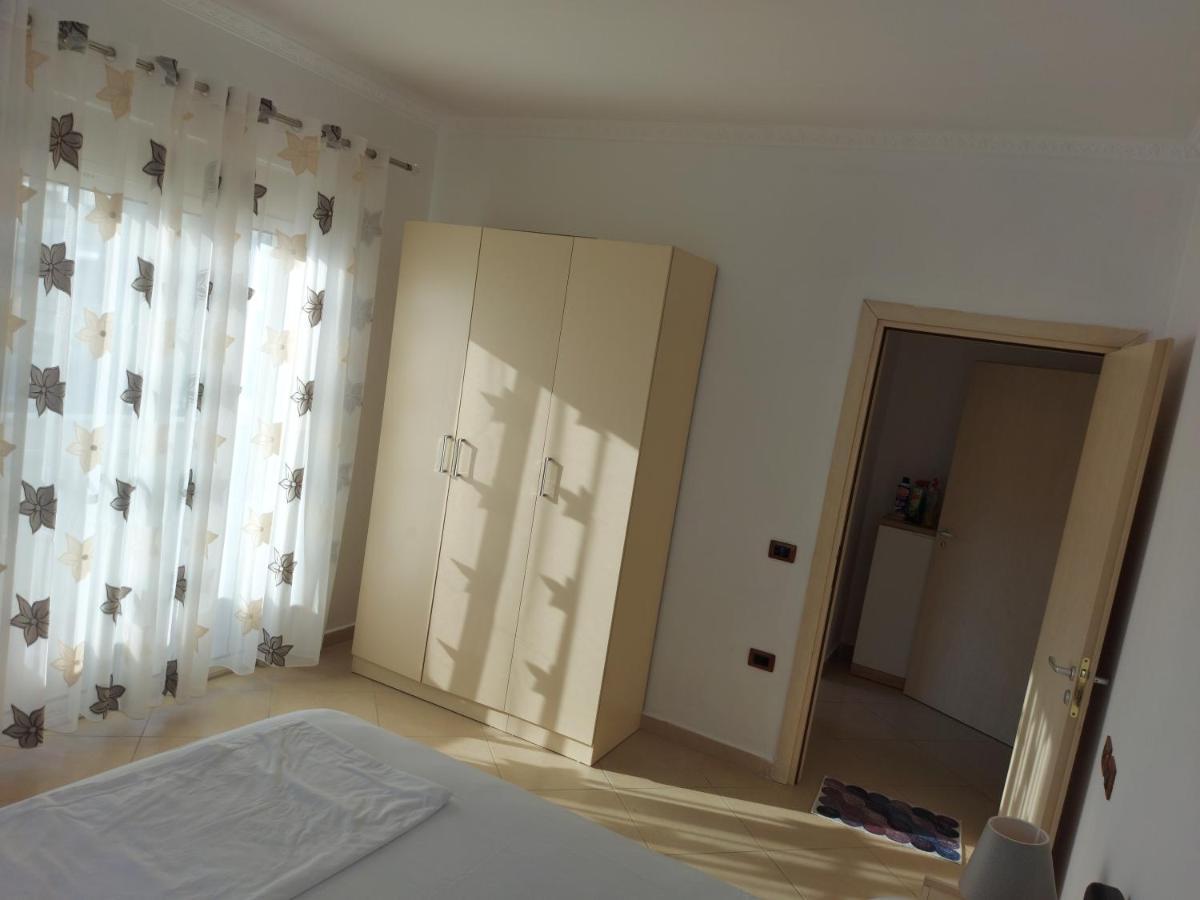 Bral Apartments 9 Дуррес Екстер'єр фото