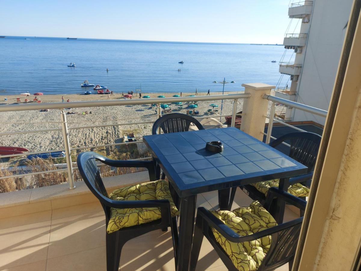 Bral Apartments 9 Дуррес Екстер'єр фото