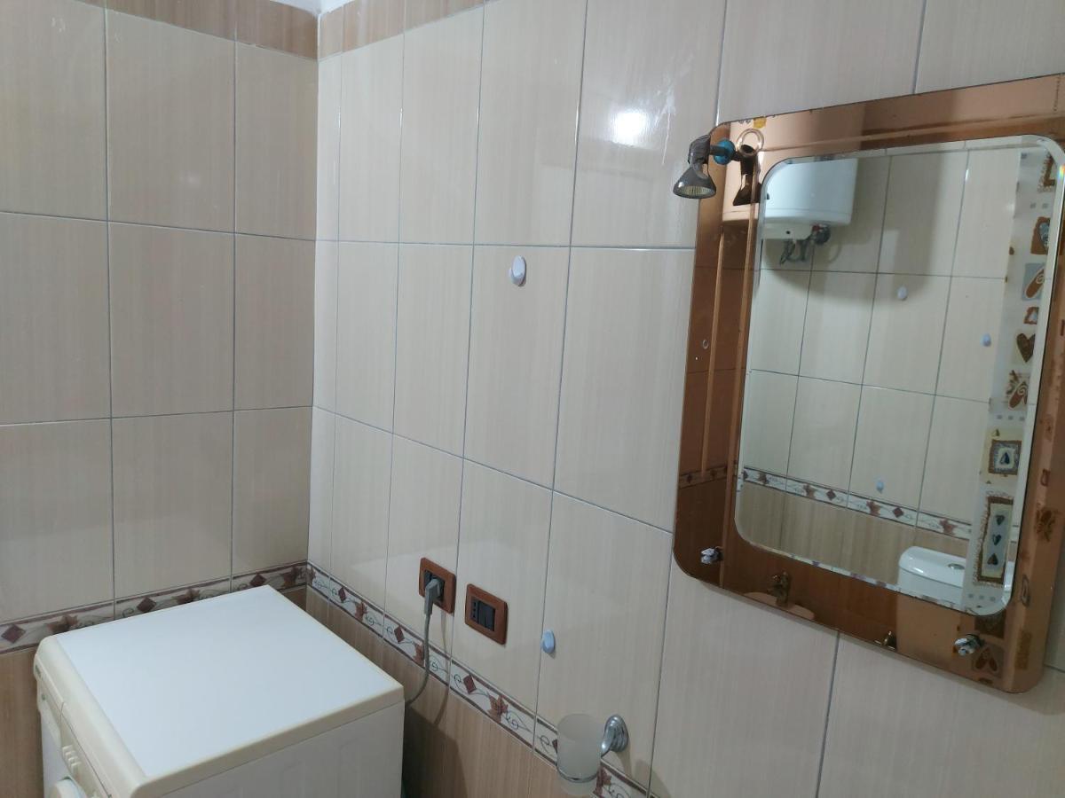Bral Apartments 9 Дуррес Екстер'єр фото